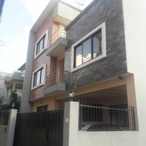 HOUSE ON RENT