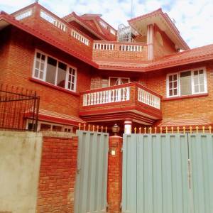 HOUSE ON RENT